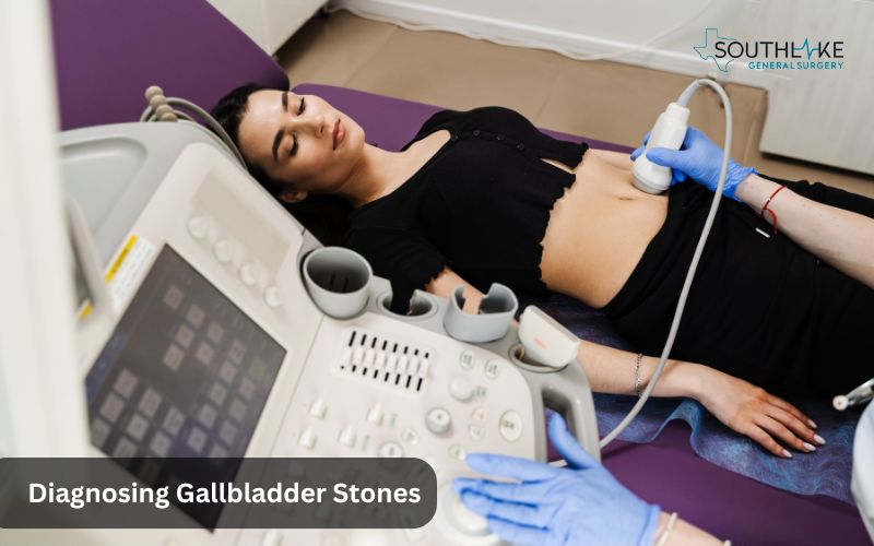A patient is examined through ultrasound procedure for gallbladder stones.